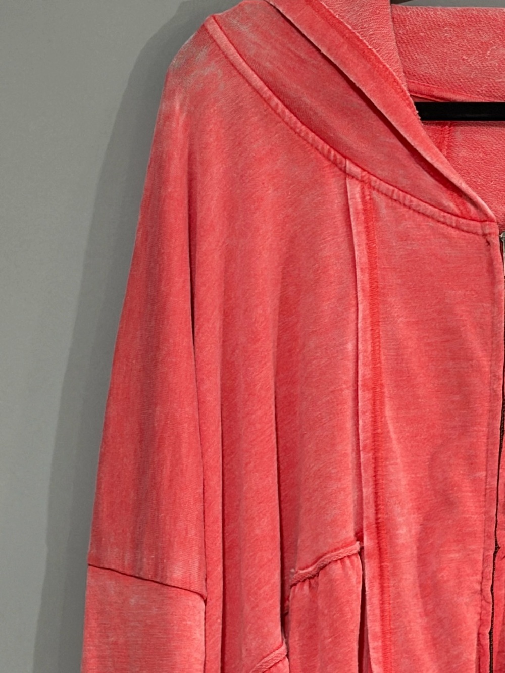 FREE PEOPLE Piece Of Cake Oversized Pink Ruffle Hooded Sweatshirt Size M - Picture 4 of 12